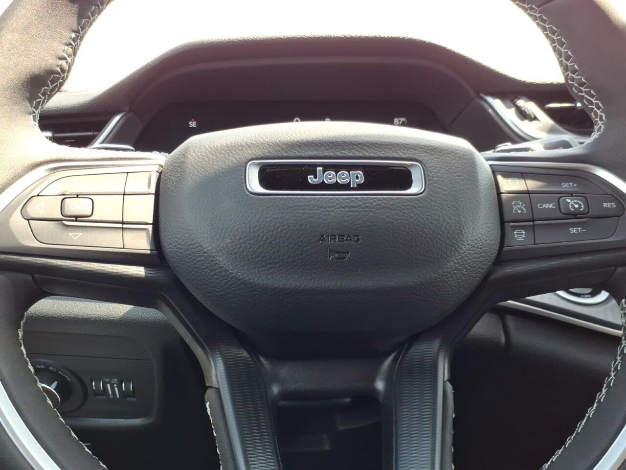 2025 Jeep Grand Cherokee Altitude X Uvalde TX