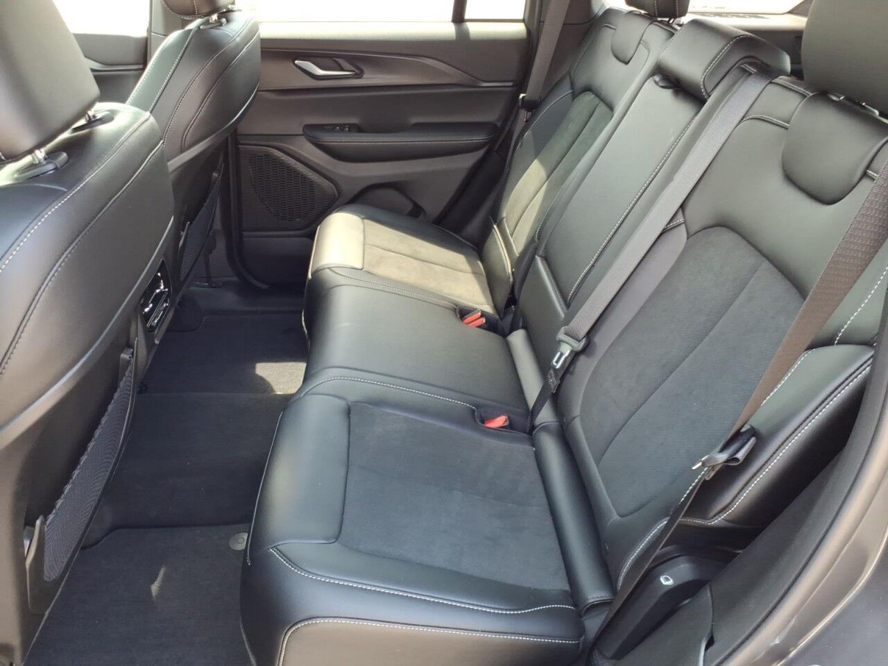 2025 Jeep Grand Cherokee Altitude X Uvalde TX