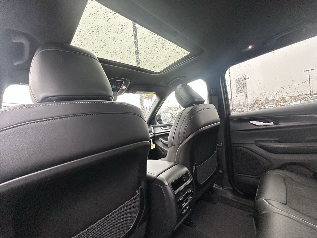 2025 Jeep Grand Cherokee Altitude X Crestwood KY