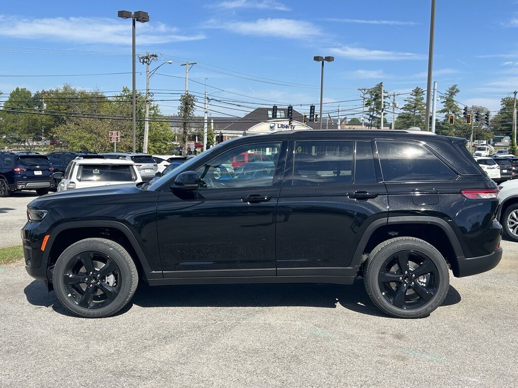 2025 Jeep Grand Cherokee Altitude X Crestwood KY