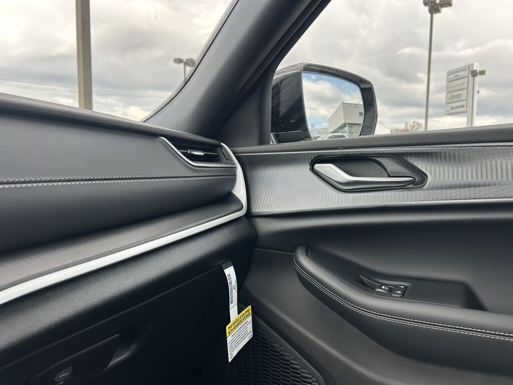 2025 Jeep Grand Cherokee Altitude X Crestwood KY