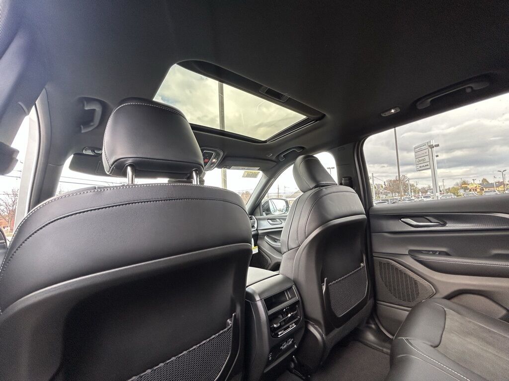 2025 Jeep Grand Cherokee Altitude X Crestwood KY