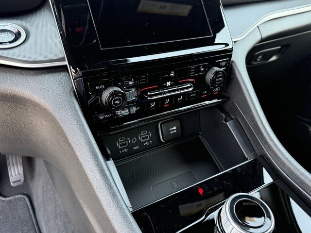 2025 Jeep Grand Cherokee Altitude X Crestwood KY