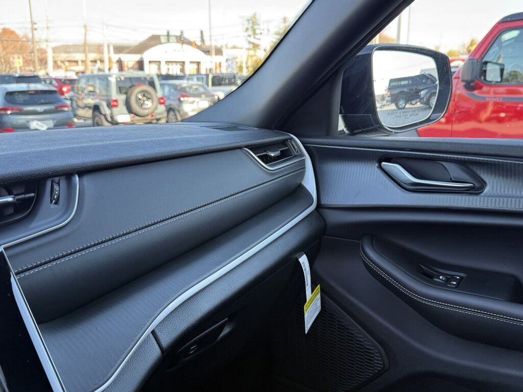 2025 Jeep Grand Cherokee Altitude X Crestwood KY