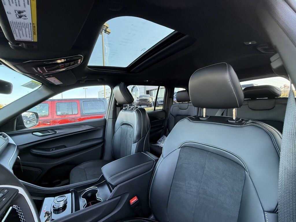 2025 Jeep Grand Cherokee Altitude X Crestwood KY