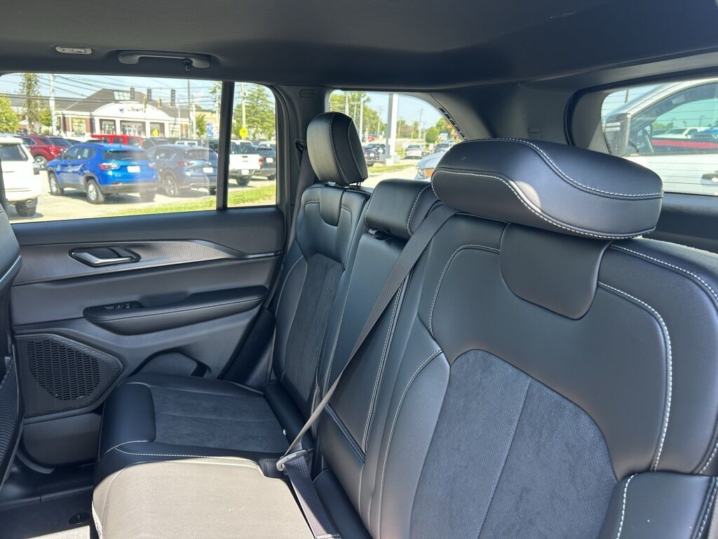 2025 Jeep Grand Cherokee Altitude X Crestwood KY