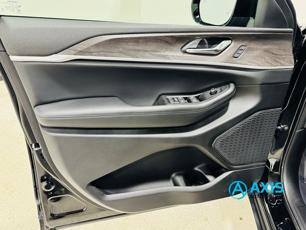 2025 Jeep Grand Cherokee Altitude X Jersey City NJ