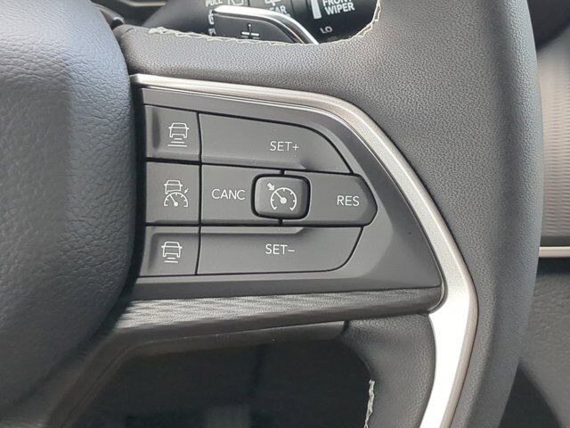 2025 Jeep Grand Cherokee Altitude X Appleton WI
