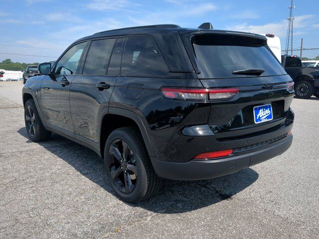2025 Jeep Grand Cherokee Altitude X Appleton WI
