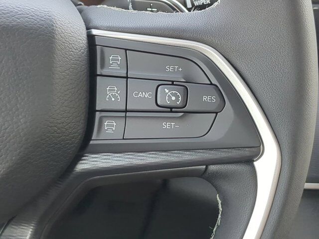 2025 Jeep Grand Cherokee Altitude X Appleton WI