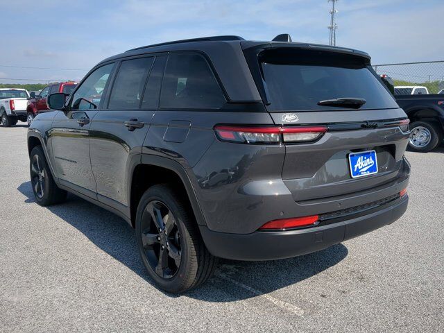 2025 Jeep Grand Cherokee Altitude X Appleton WI