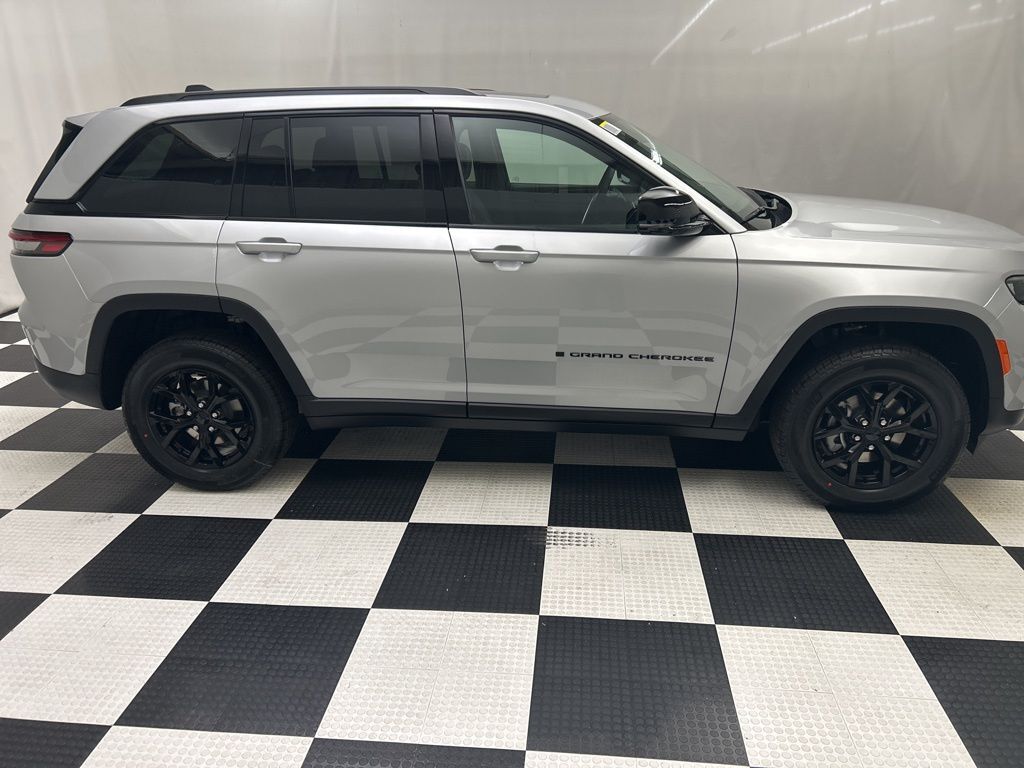 2025 Jeep Grand Cherokee Altitude X Portland OR