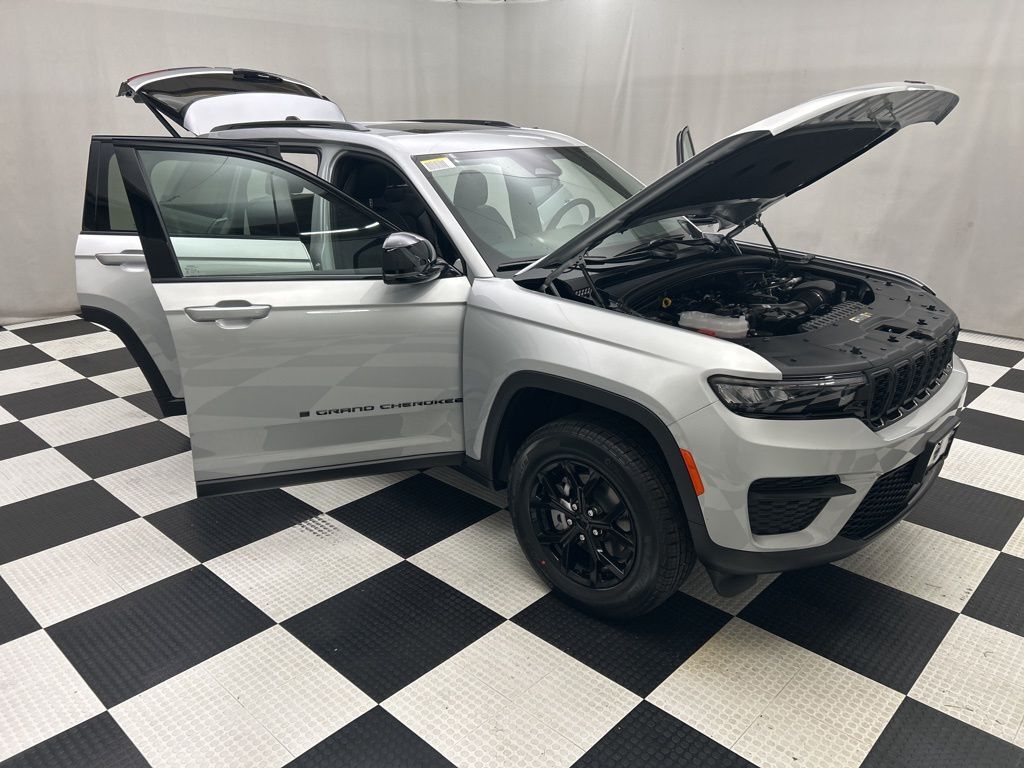 2025 Jeep Grand Cherokee Altitude X Portland OR