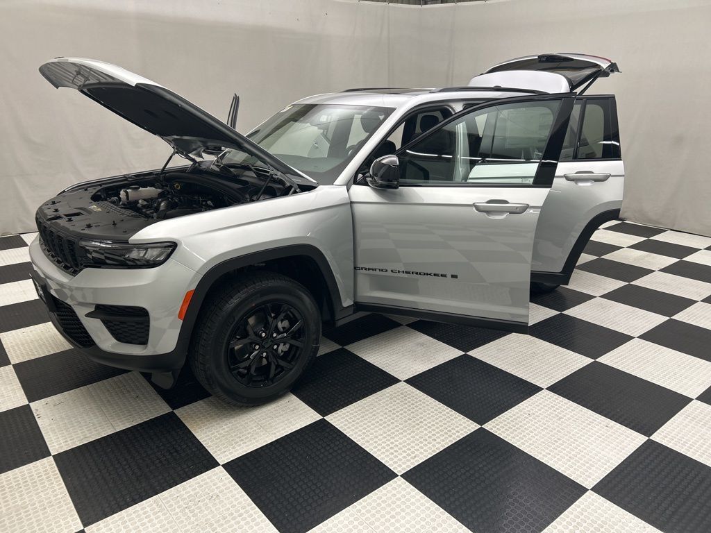 2025 Jeep Grand Cherokee Altitude X Portland OR