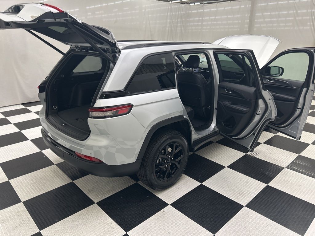 2025 Jeep Grand Cherokee Altitude X Portland OR