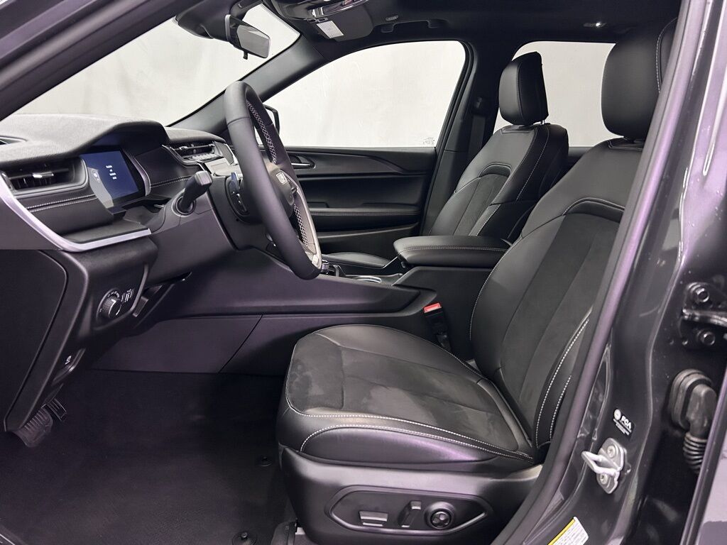 2025 Jeep Grand Cherokee Altitude X Portland OR