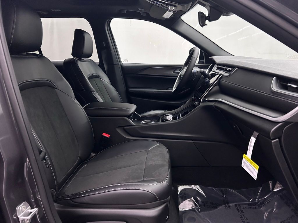 2025 Jeep Grand Cherokee Altitude X Portland OR