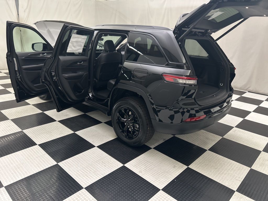 2025 Jeep Grand Cherokee Altitude X Portland OR