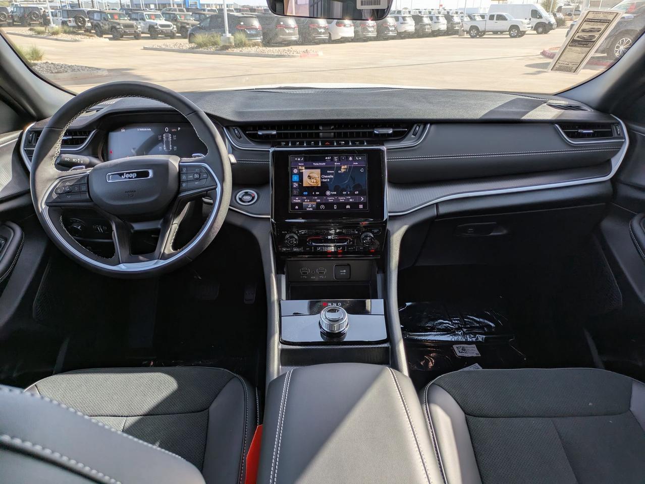 2025 Jeep Grand Cherokee Altitude X Castroville TX