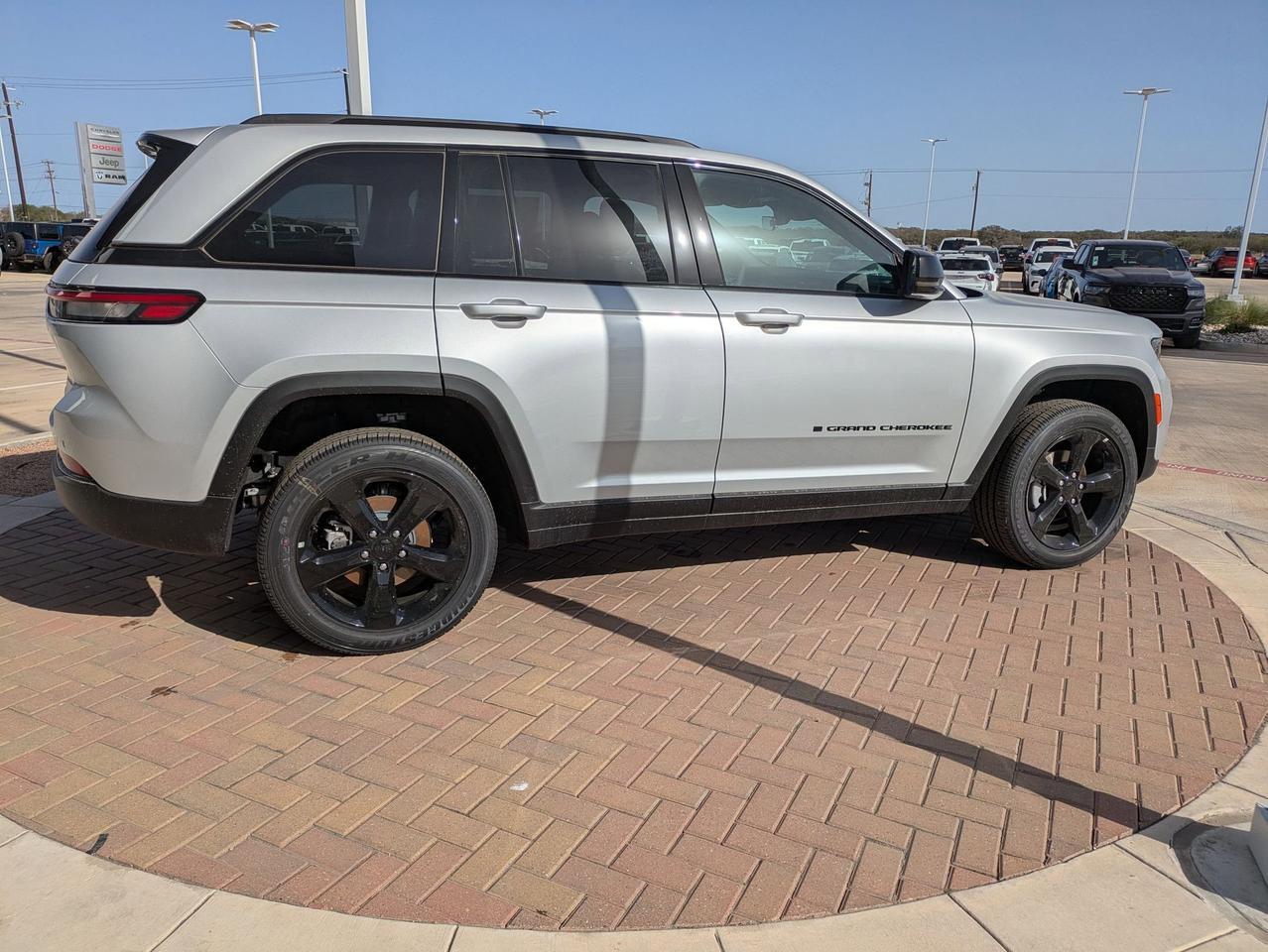2025 Jeep Grand Cherokee Altitude X