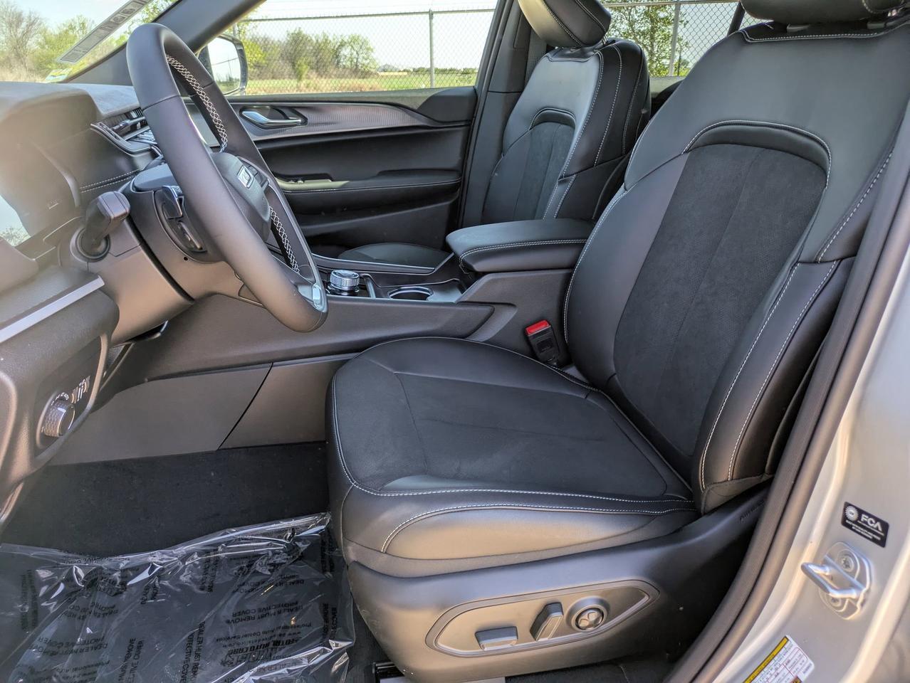 2025 Jeep Grand Cherokee Altitude X Castroville TX