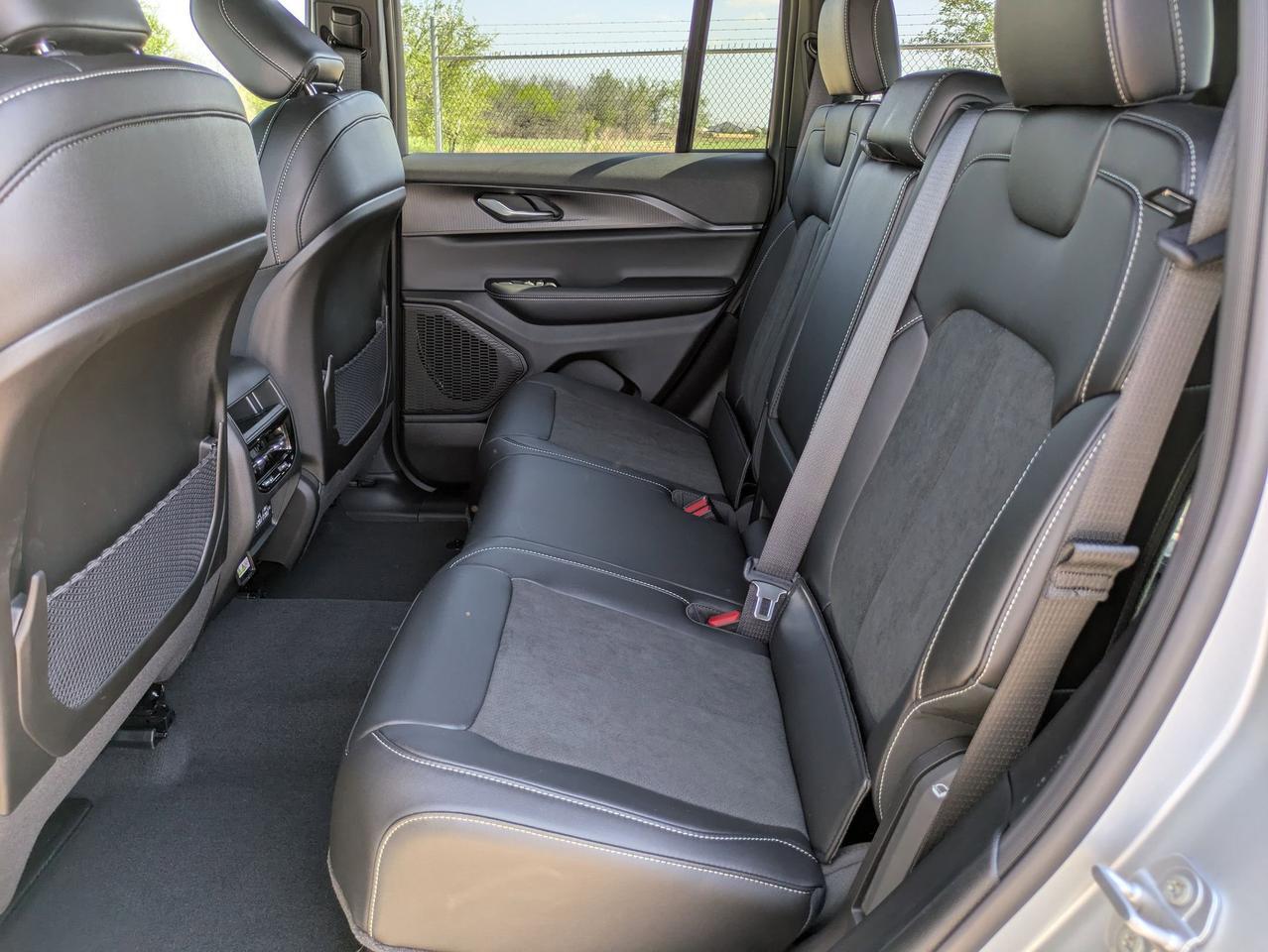 2025 Jeep Grand Cherokee Altitude X Castroville TX