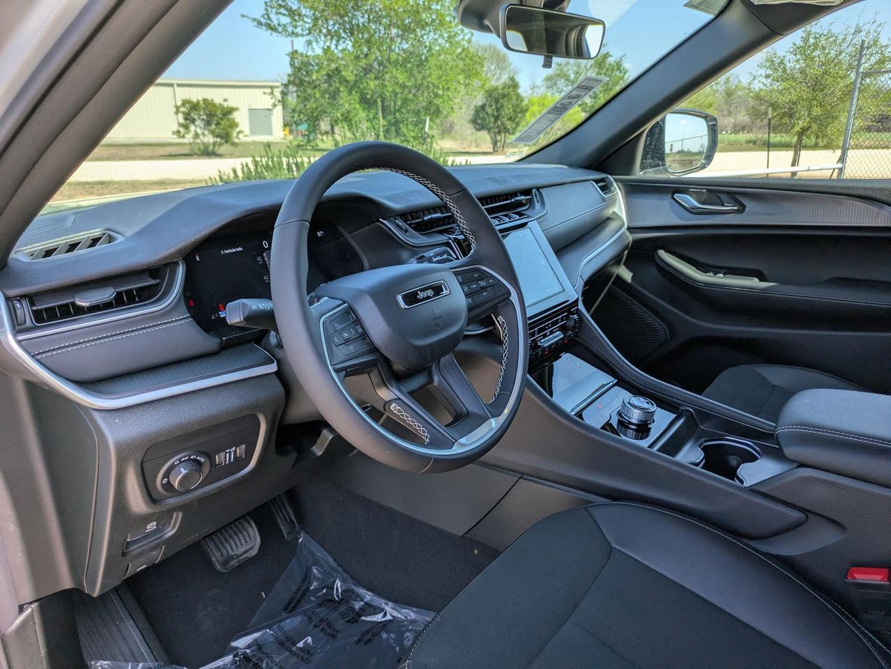 2025 Jeep Grand Cherokee Altitude X Castroville TX