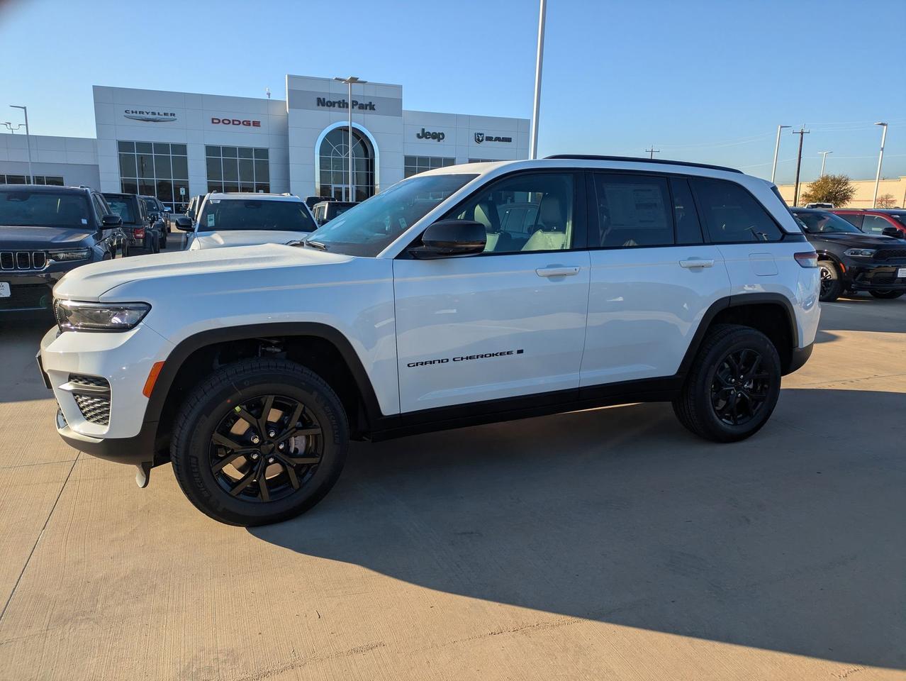 2025 Jeep Grand Cherokee Altitude X Castroville TX