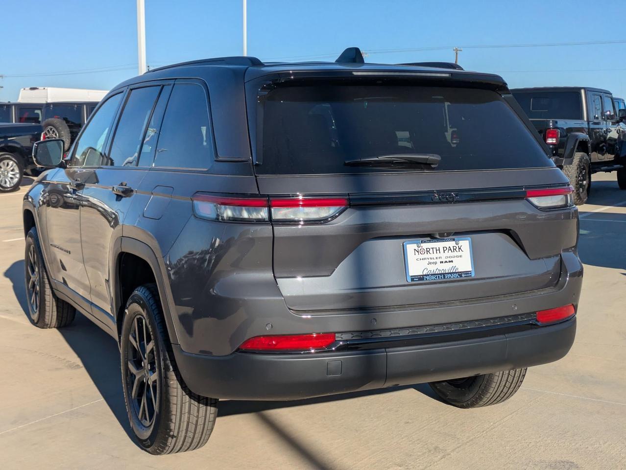 2025 Jeep Grand Cherokee Altitude X Castroville TX