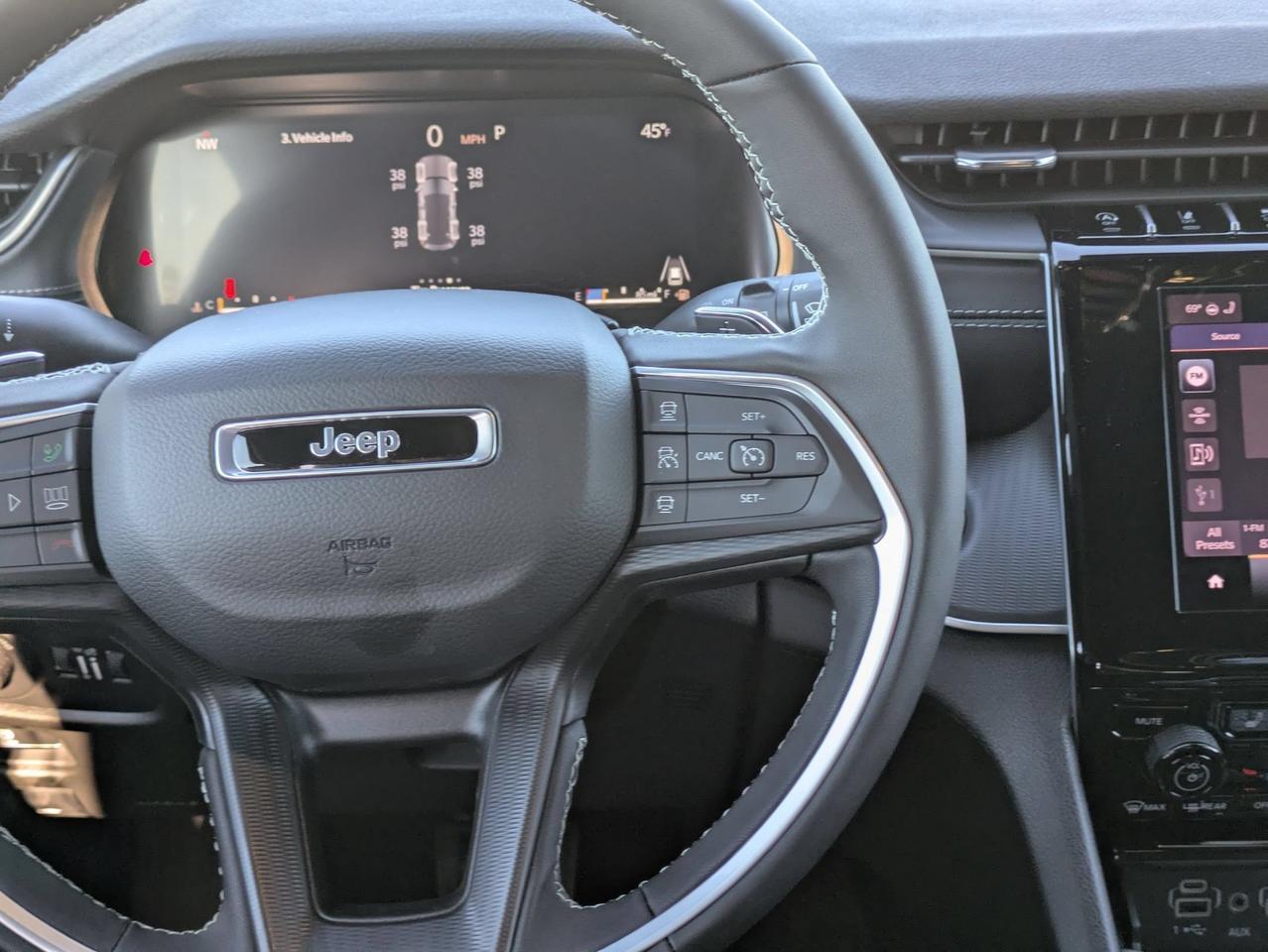2025 Jeep Grand Cherokee Altitude X Castroville TX