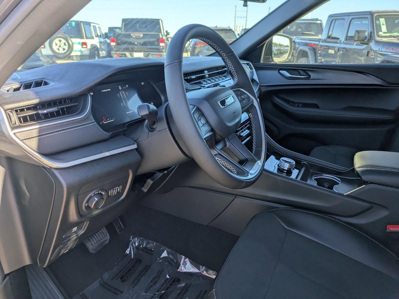 2025 Jeep Grand Cherokee Altitude X Castroville TX
