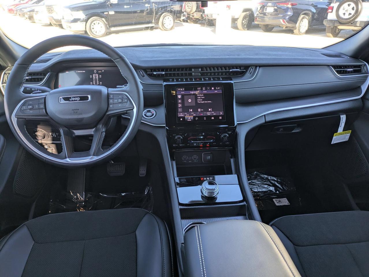 2025 Jeep Grand Cherokee Altitude X Castroville TX