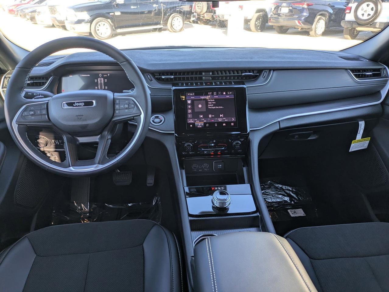 2025 Jeep Grand Cherokee Altitude X Castroville TX