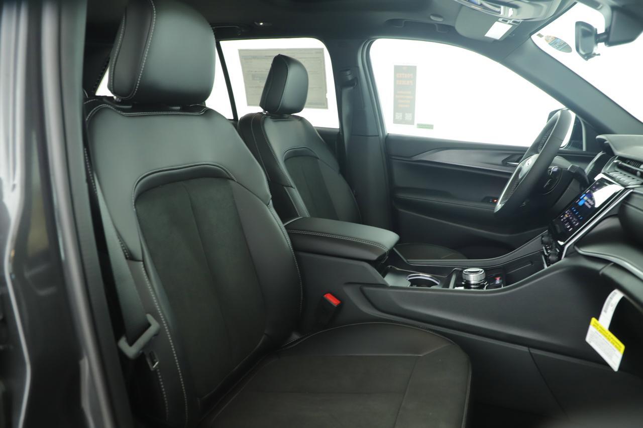 2025 Jeep Grand Cherokee Altitude X New Braunfels TX