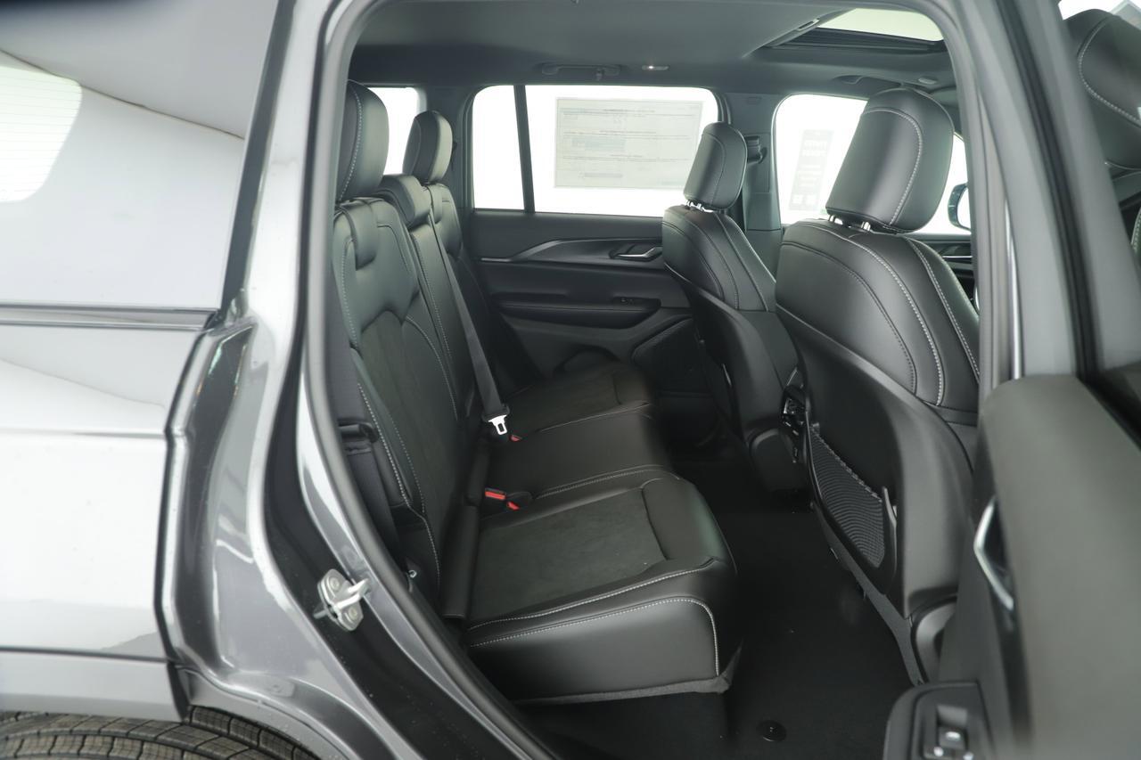 2025 Jeep Grand Cherokee Altitude X New Braunfels TX