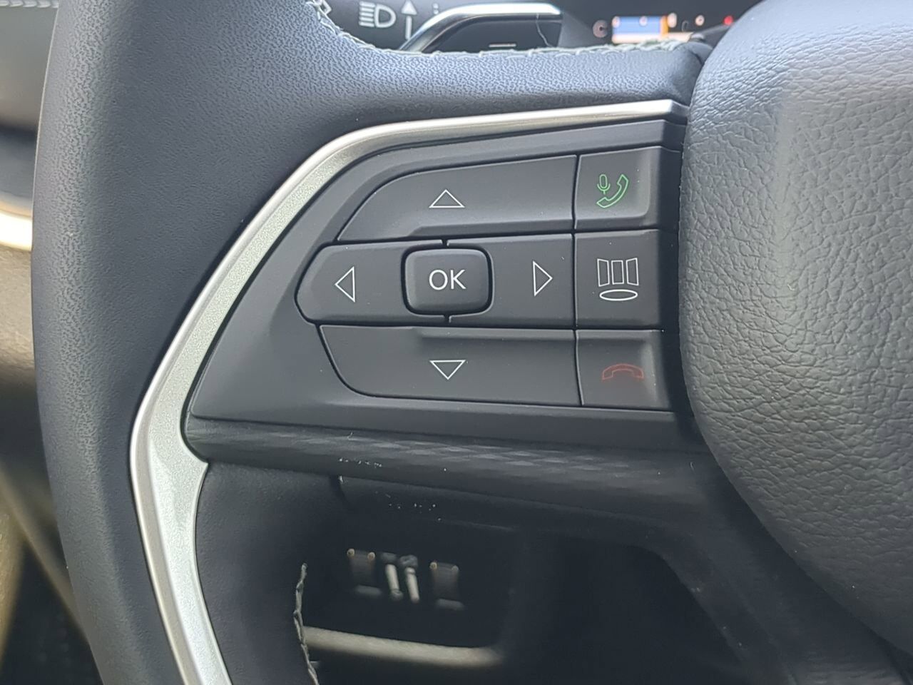 2025 Jeep Grand Cherokee Altitude X Winder GA