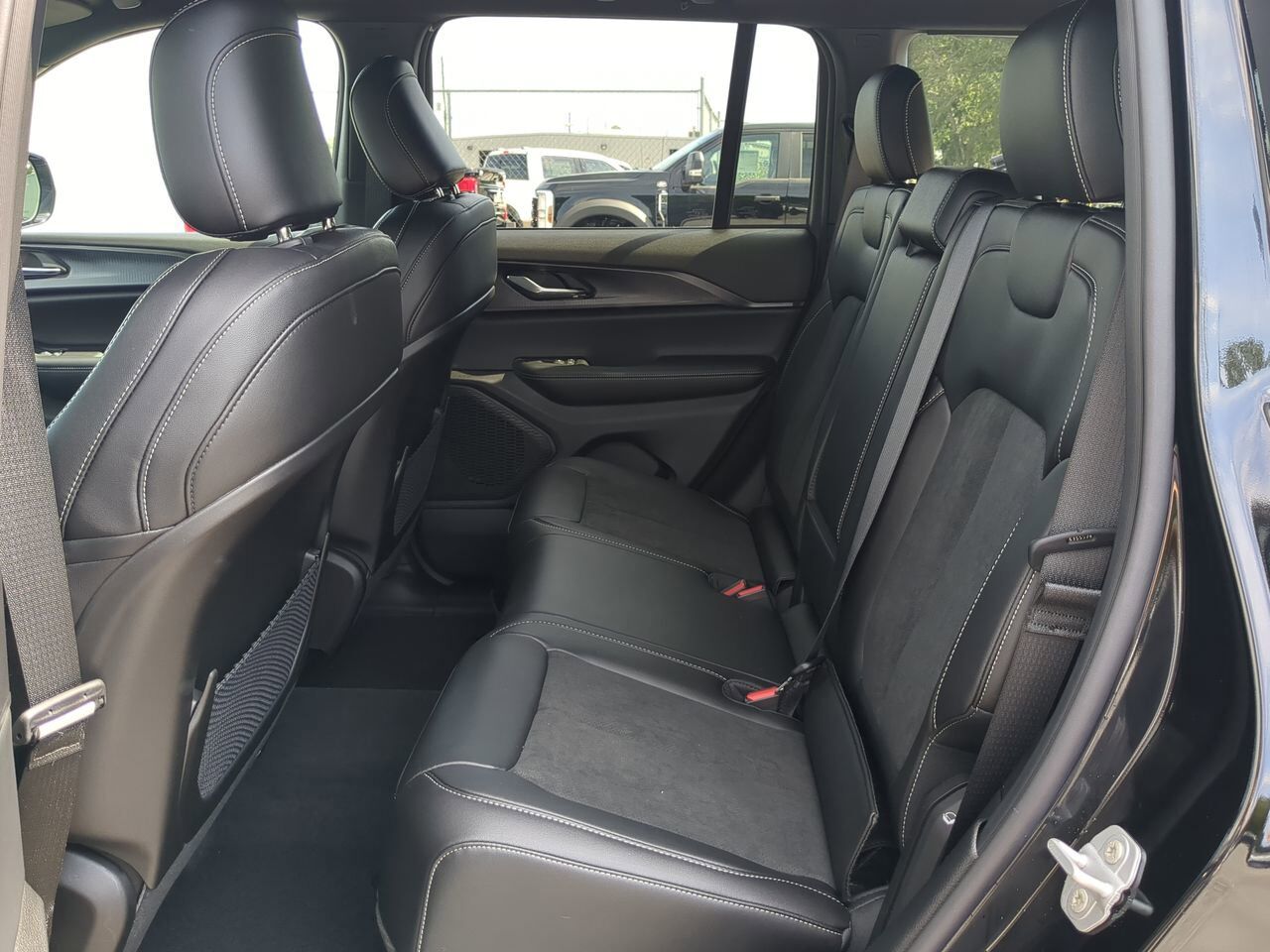 2025 Jeep Grand Cherokee Altitude X Winder GA