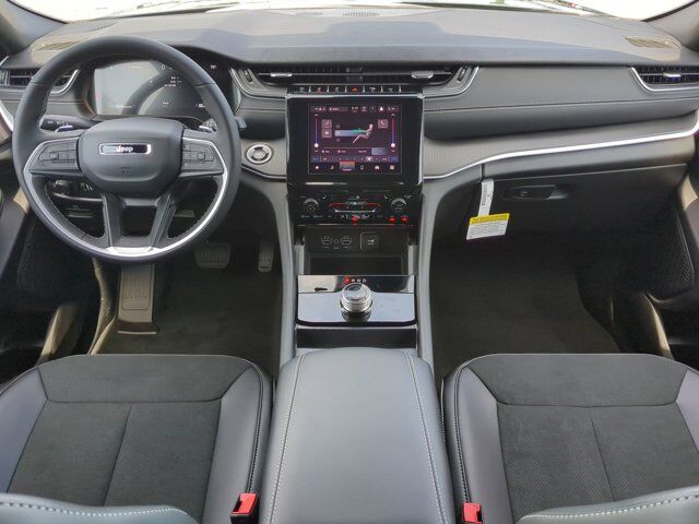 2025 Jeep Grand Cherokee Altitude X Winder GA