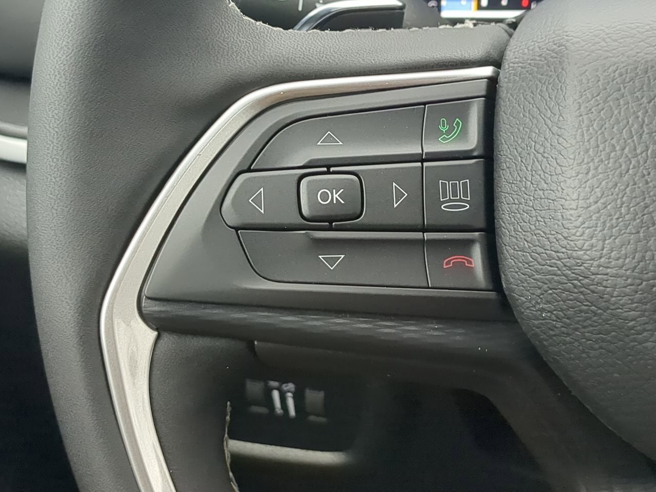 2025 Jeep Grand Cherokee Altitude X Winder GA