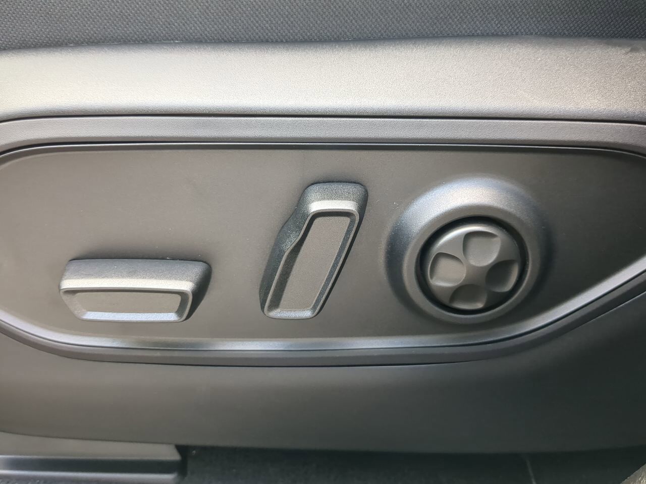 2025 Jeep Grand Cherokee Altitude X Winder GA