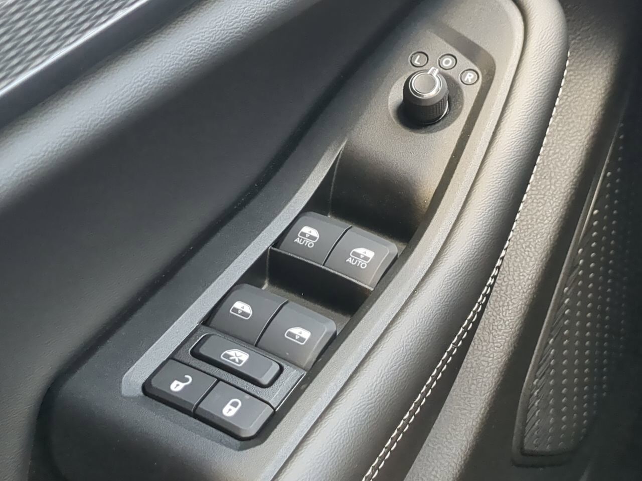 2025 Jeep Grand Cherokee Altitude X Winder GA