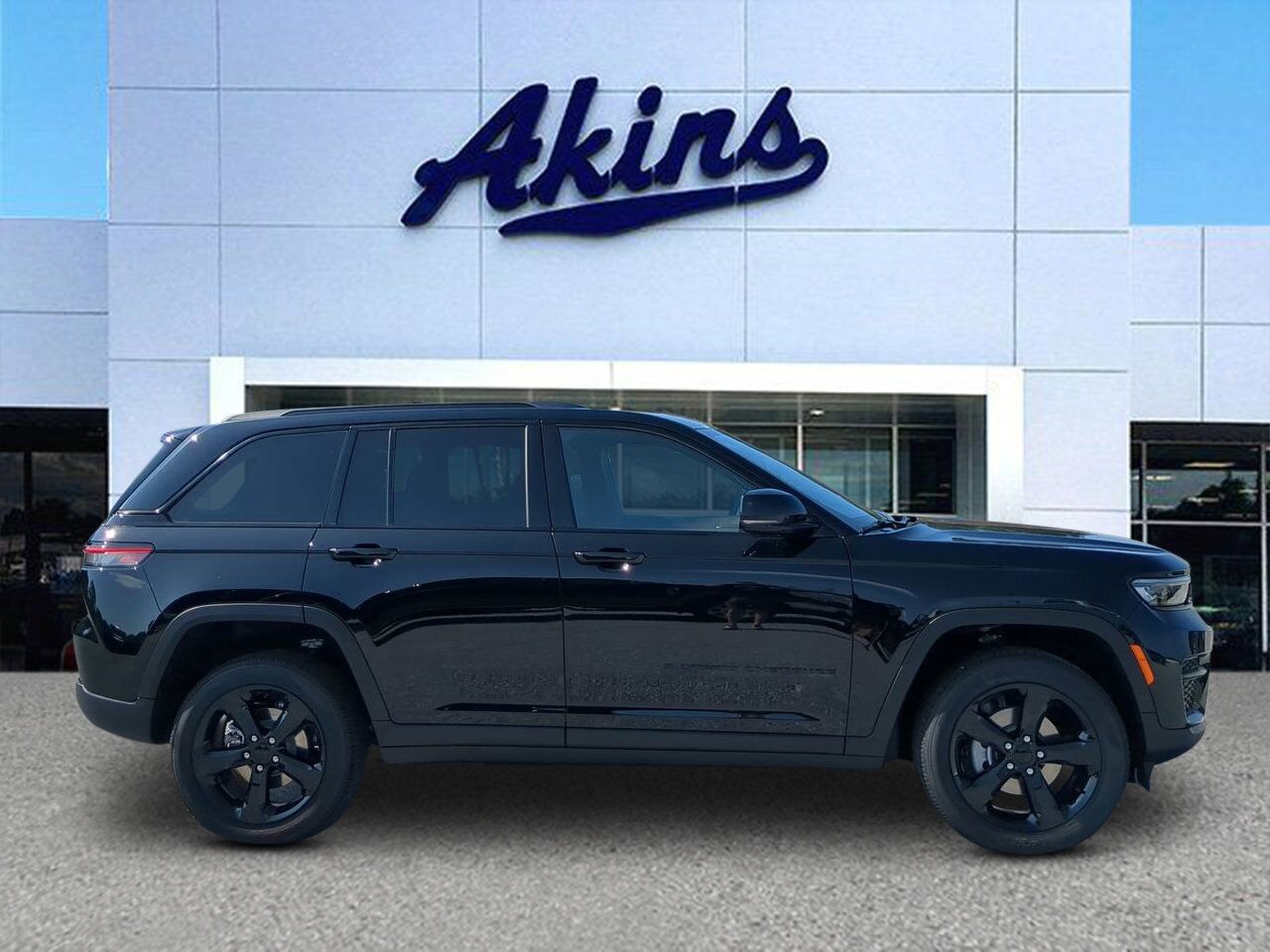 2025 Jeep Grand Cherokee Altitude X Winder GA
