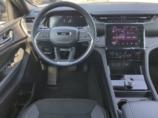 2025 Jeep Grand Cherokee Altitude X Winder GA