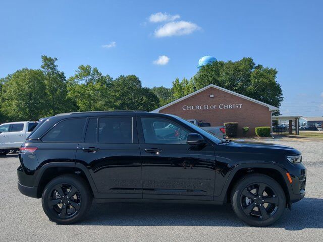 2025 Jeep Grand Cherokee Altitude X Winder GA