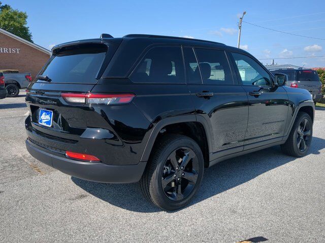 2025 Jeep Grand Cherokee Altitude X Winder GA