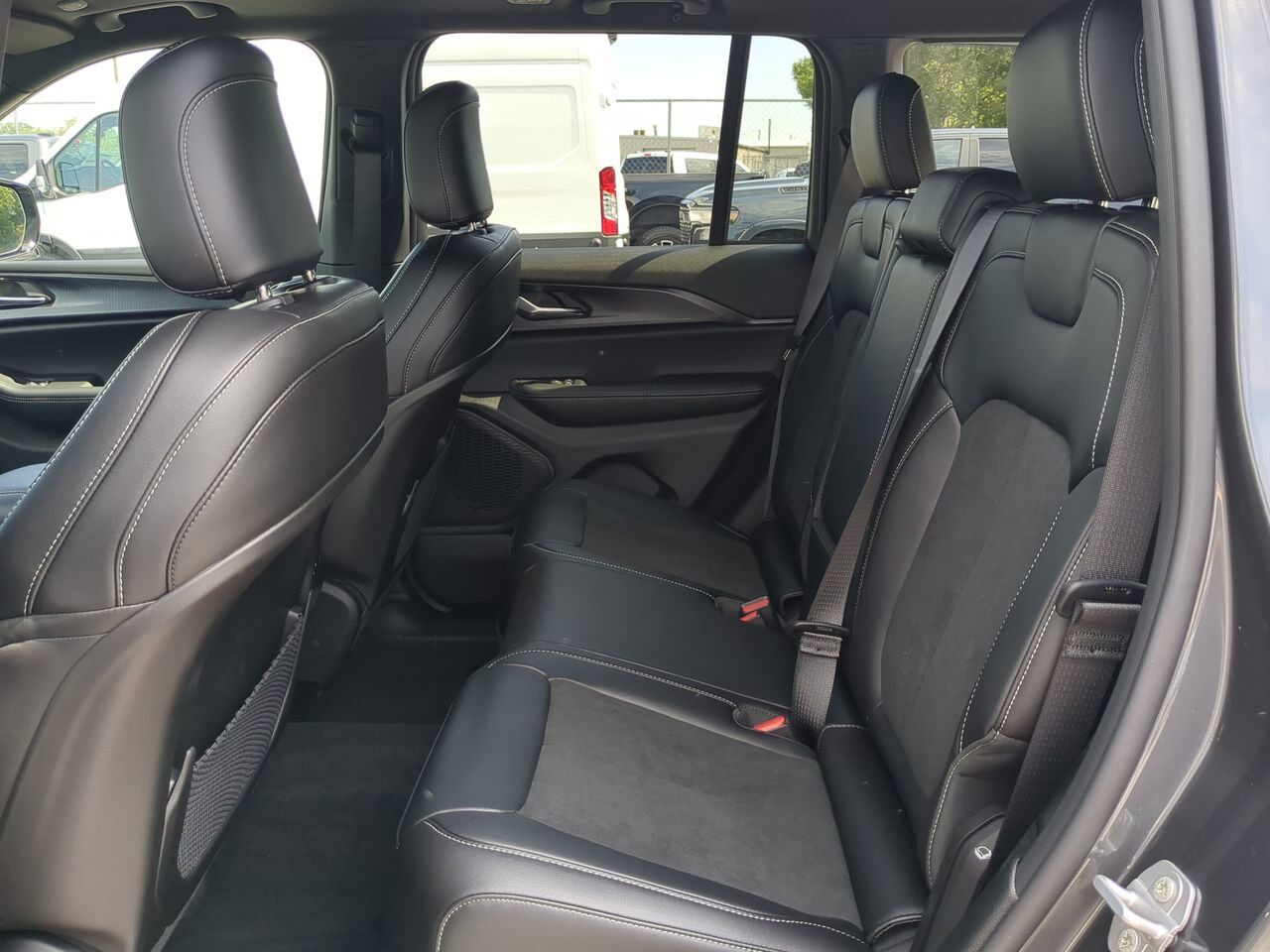 2025 Jeep Grand Cherokee Altitude X Winder GA