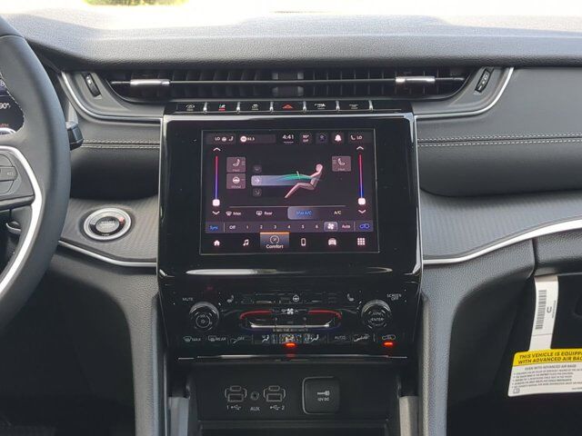 2025 Jeep Grand Cherokee Altitude X Winder GA