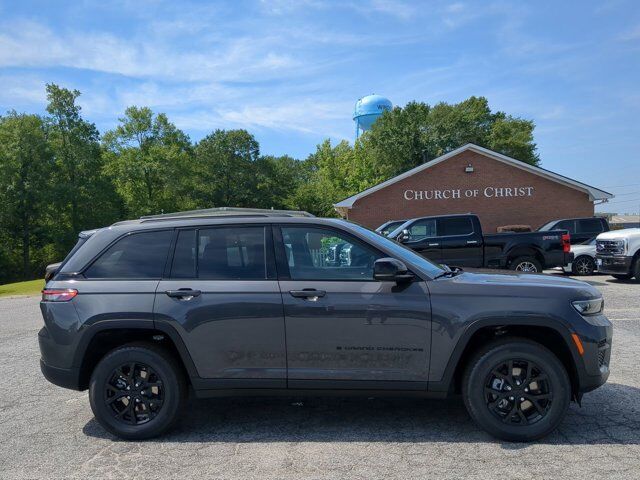 2025 Jeep Grand Cherokee Altitude X Winder GA