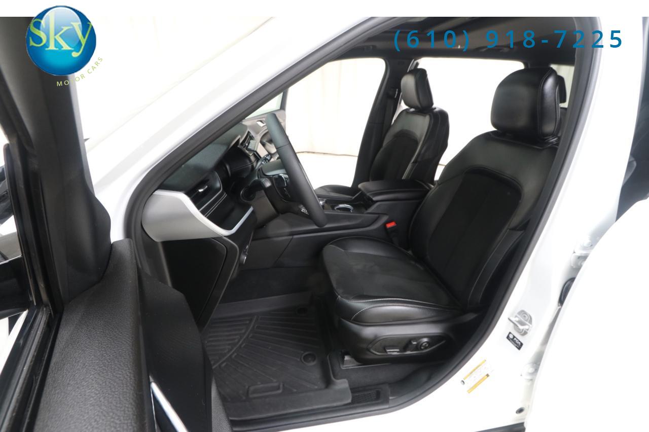 2025 Jeep Grand Cherokee L 4WD Altitude X 6-PASSENGER West Chester PA