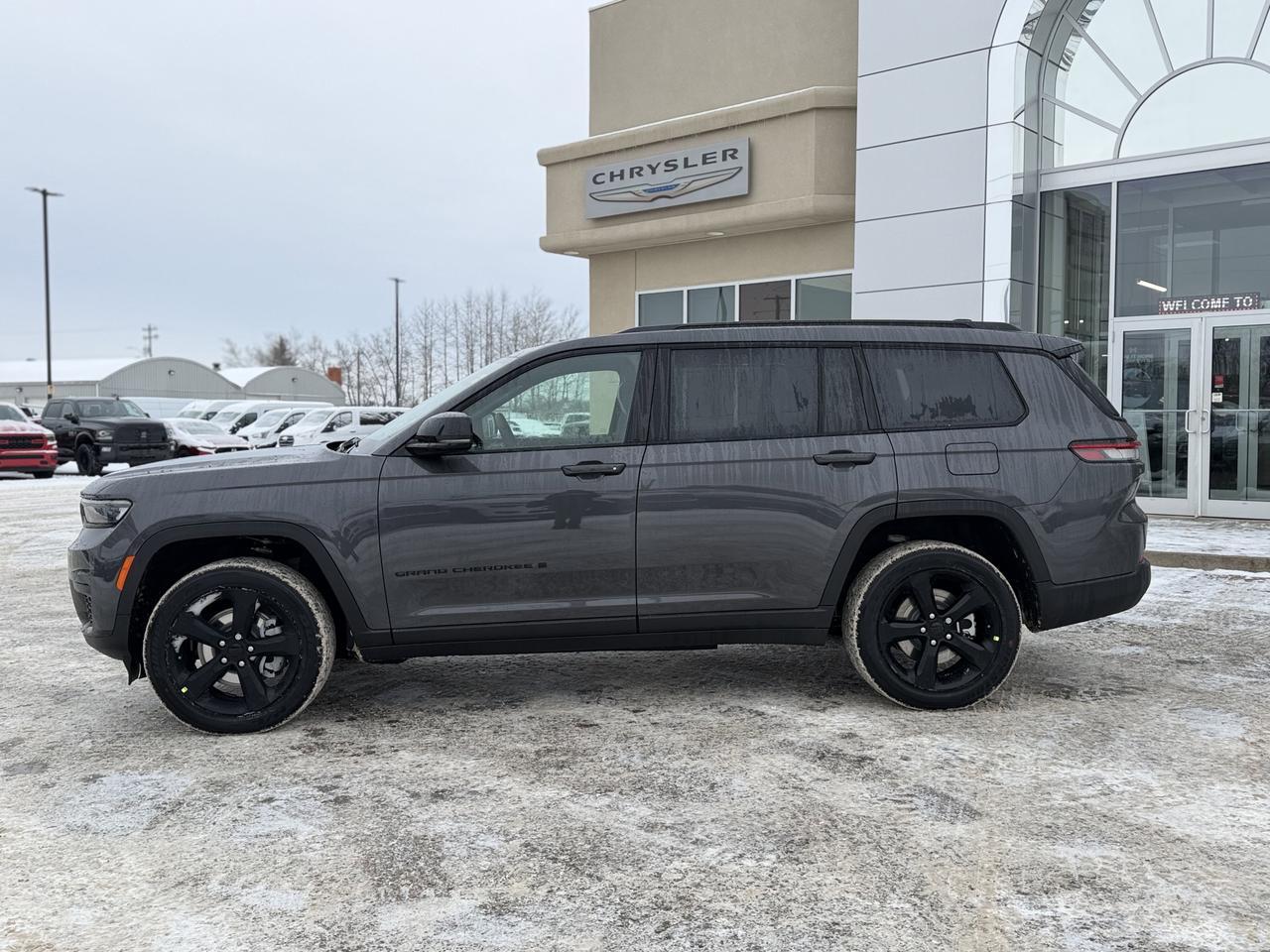 2025 Jeep Grand Cherokee L Altitude 4x4 | V6 | Sunroof | Power Liftgate | Remote Start